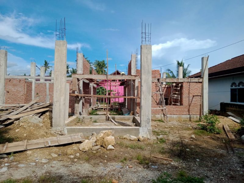 Pembangunan Tahap III Gedung Kantor Desa Margolimbo