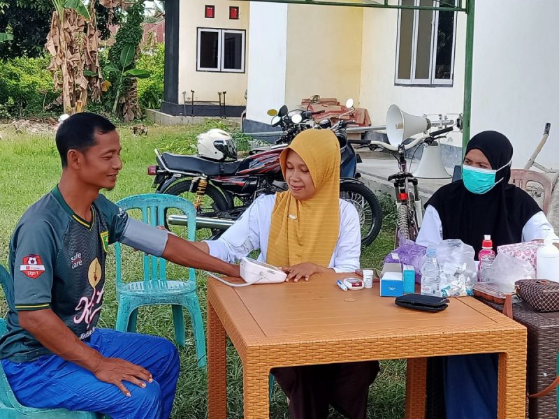 PKM Mangkutana Memberikan Pelayanan Kesehatan Di TPS