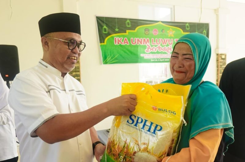 Gelar Baksos, Bupati Budiman : Terima Kasih Pengurus IKA UNM Lutim