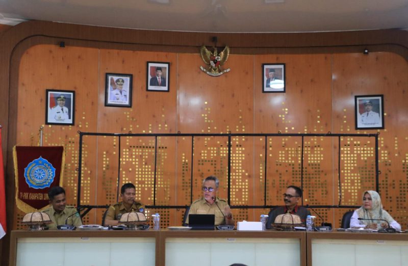 Rakor Bersama Kepsek, Bupati Sarankan Dewan Pendidikan Buat MoU agar SMA di Lutim Bisa Dibantu