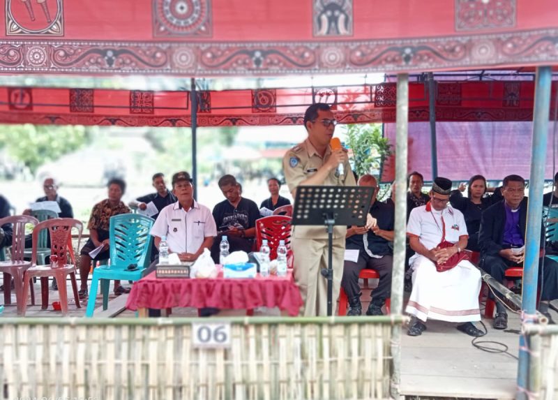 Camat Tomoni Timur Himbau Masyarakat Jaga Kebersamaan