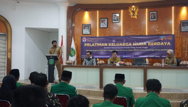 Wabup Lutim Buka Pelatihan Keluarga Muda Berdaya Seri 4 Program Kemenpora RI