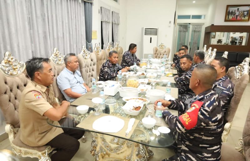 Didampingi Ketua PKK, Bupati Lutim Terima Kunker Danlantamal VI Makassar