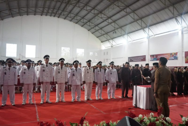 H. Bahri Suli Kukuhkan Perpanjangan Masa Jabatan Kades dan BPD se-Luwu Timur