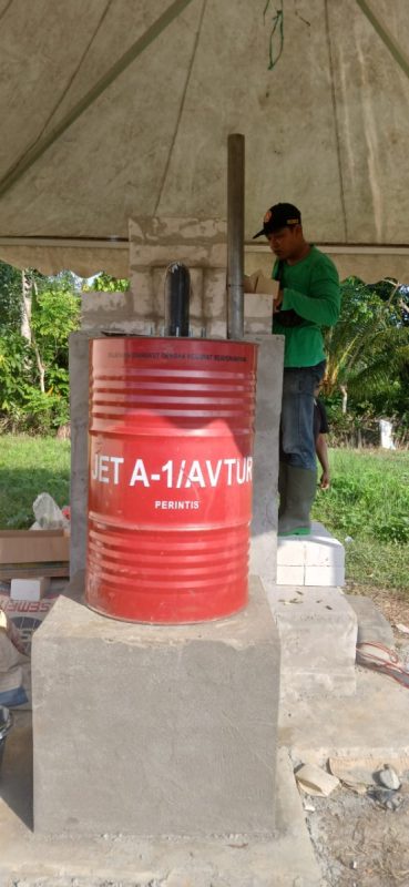 Desa Kertoraharjo Buat Alat Pembakaran Sampah Ramah Lingkungan