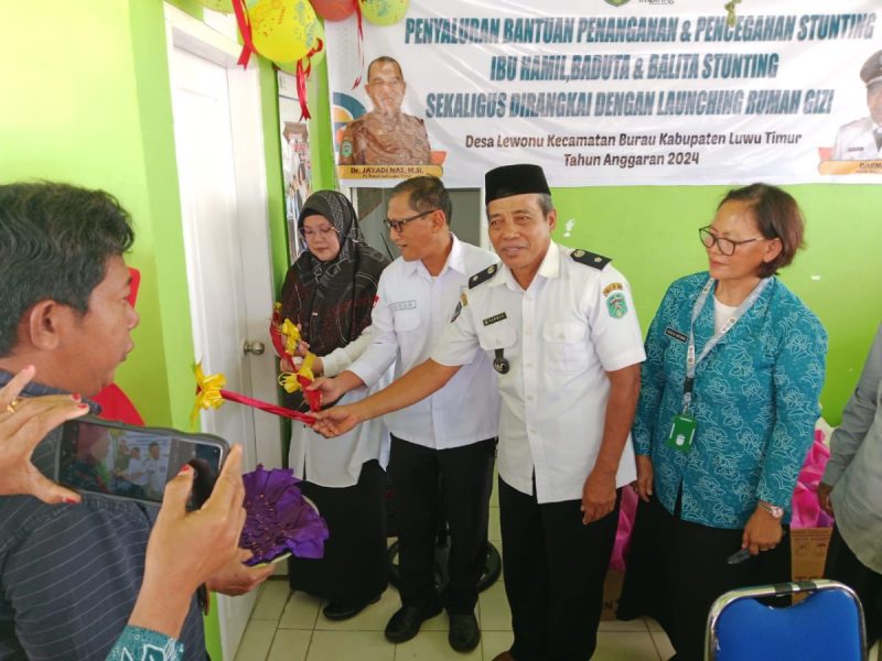 Gandeng Baznas, Desa Lewonu Salurkan Bantuan Penanganan dan Pencegahan Stunting