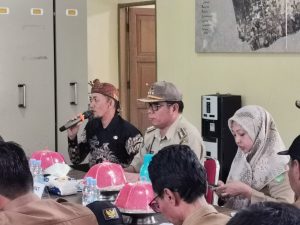 Camat Tomoni Timur Instruksikan Seluruh BUMDes Segera Gelar RAT 2024