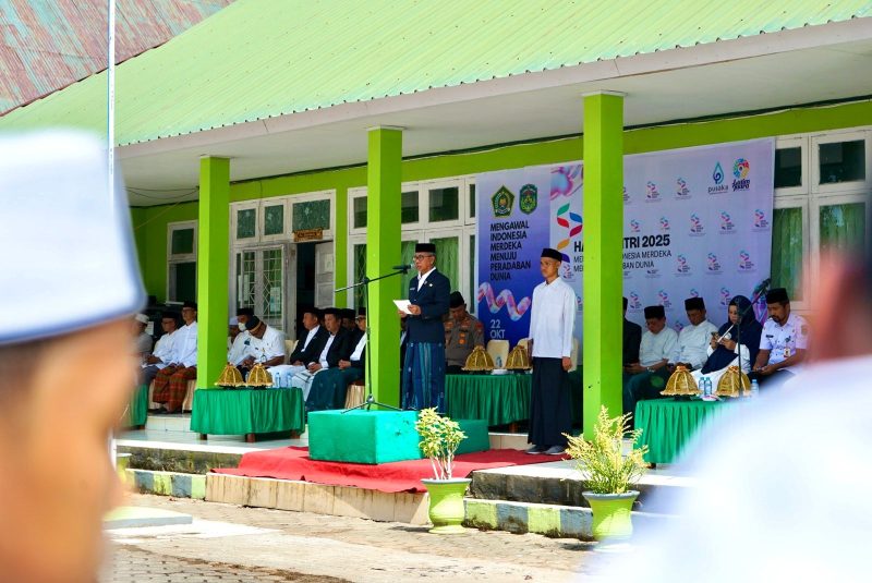 Pimpin Apel HSN, Sekda Ajak Santri Kawal Indonesia Menuju Peradaban Dunia